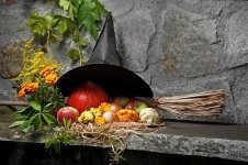 Ways to create your own haunted Halloween attraction