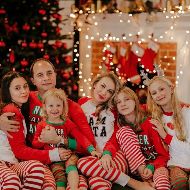 Embrace the Magic of the Season with Family Christmas Pyjamas (Christmas)
