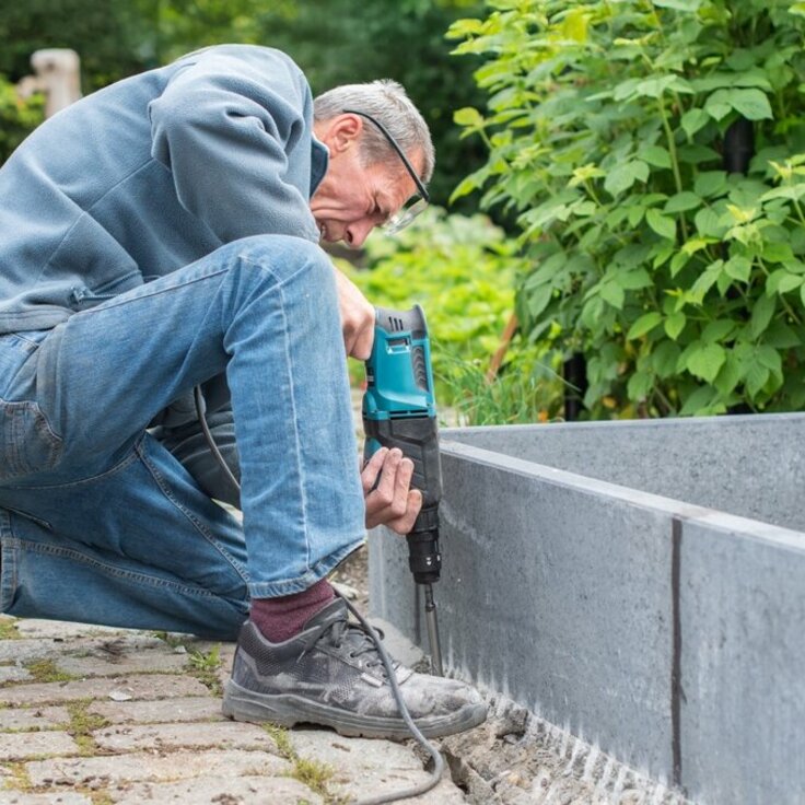 How to Build a Raised Garden Bed - Building